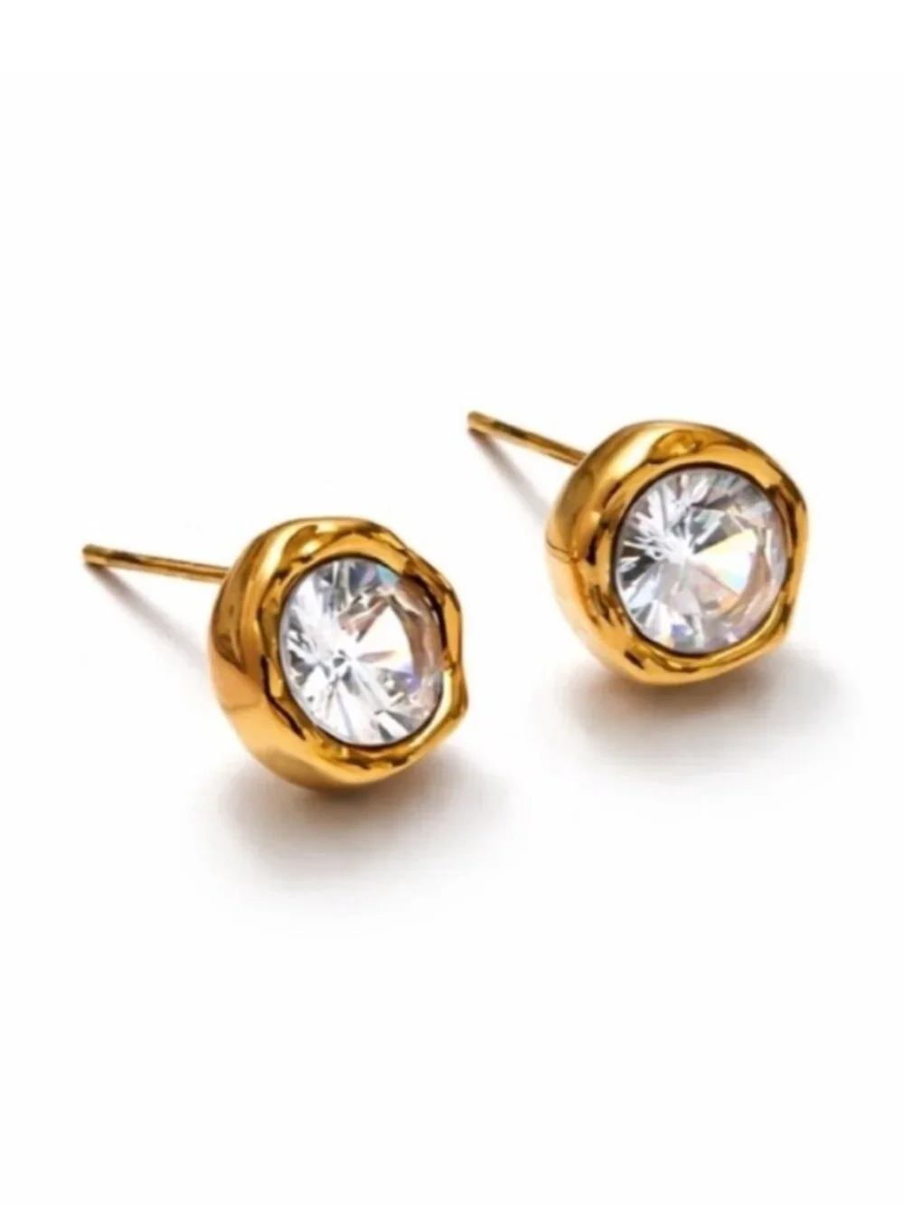 New! Wonder Gold Plated Bevel Post Earrings (2014) NWOT
